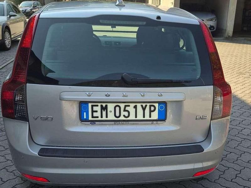Usata Volvo V50 114 CV (83 kW) 2012 Argento Station wagon