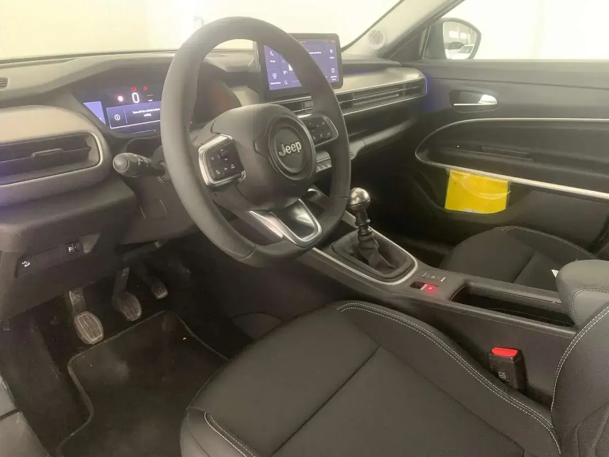 Usata Jeep Avenger Summit 101 CV (74 kW) 2025 Granite SUV