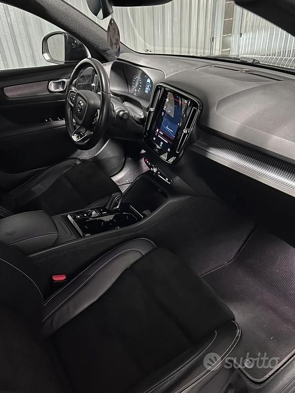 Usata Volvo XC40 163 CV (119 kW) 2021 Nero SUV