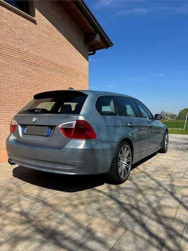 Usata BMW 330 231 CV (169 kW) 2005 Station wagon