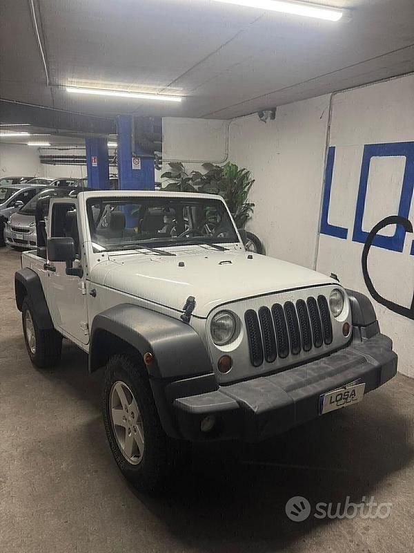 Usata Jeep Wrangler Sahara 200 CV (147 kW) 2013 Bianco SUV