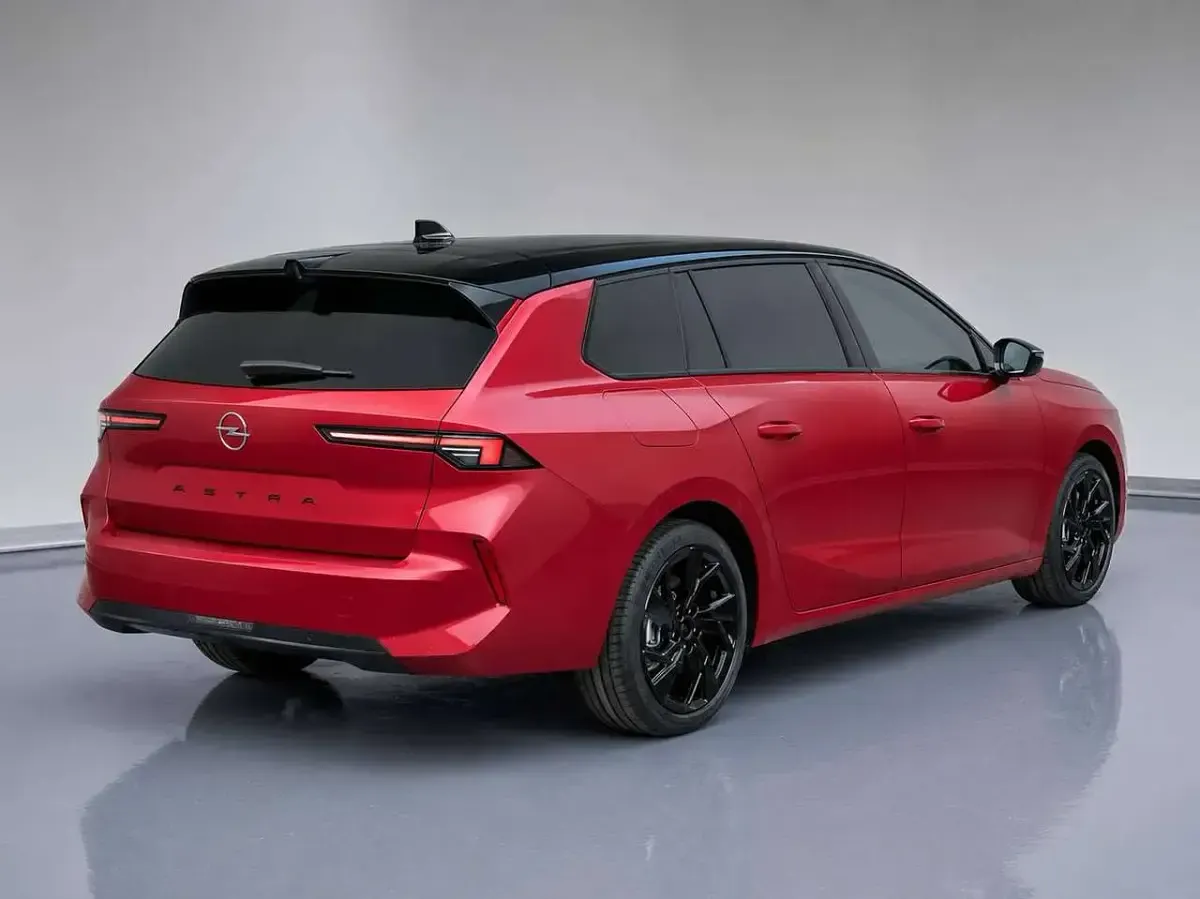 Usata Opel Astra GS Line 131 CV (96 kW) 2025 Diversi colori Utilitaria