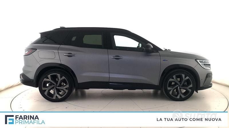 Usata Renault Austral Iconic 200 CV (147 kW) 2023 Grigio SUV