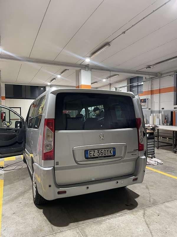 Usata Peugeot Expert 128 CV (94 kW) 2015 Argento Furgone