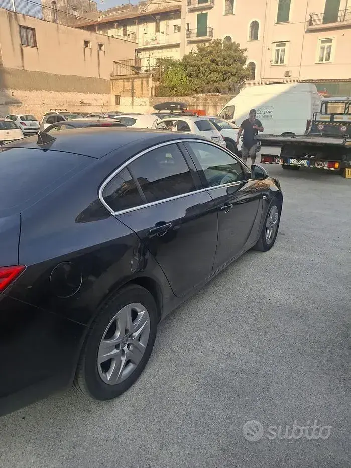 Usata Opel Insignia 160 CV (117 kW) 2013 Nero Berlina