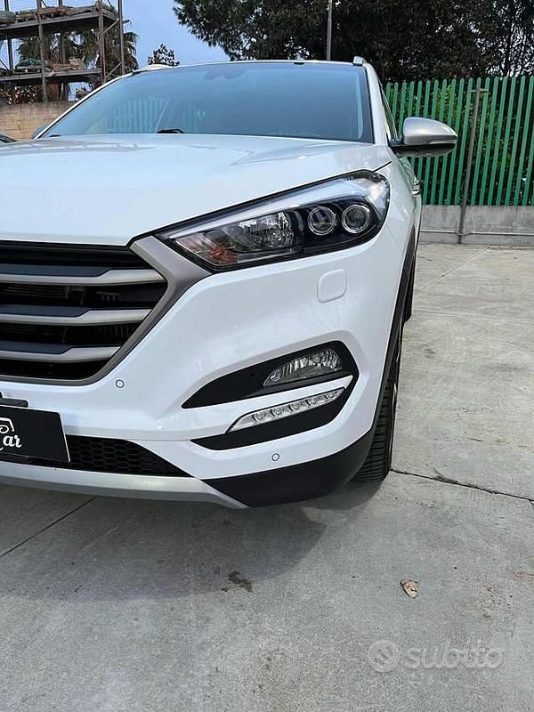 Usata Hyundai Tucson Edition 141 CV (103 kW) 2017 Bianco SUV