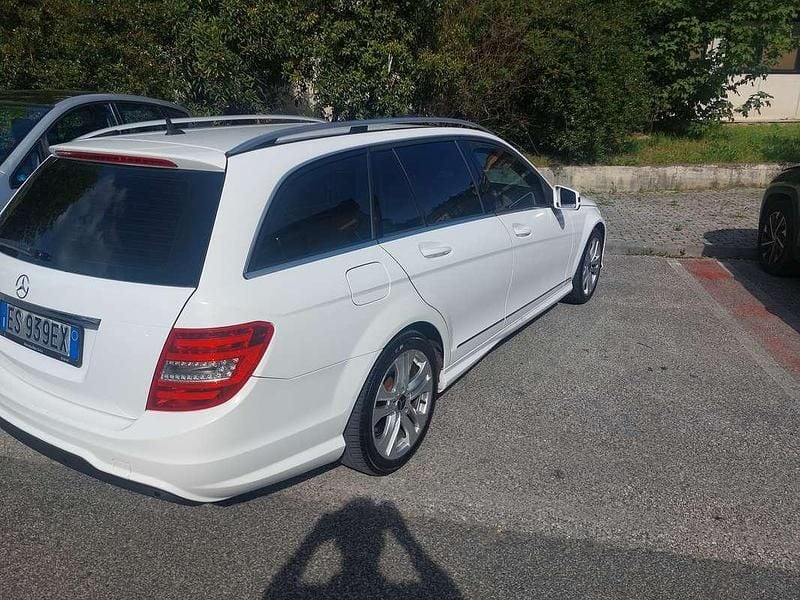 Usata Mercedes C220 Avantgarde 170 CV (125 kW) 2013 Bianco Station wagon