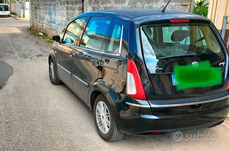 Usata Lancia Musa 2008 Nero Monovolume