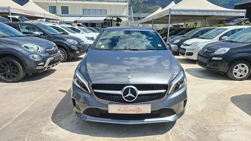 Usata Mercedes A200 Premium 136 CV (100 kW) 2016 Grigio Berlina