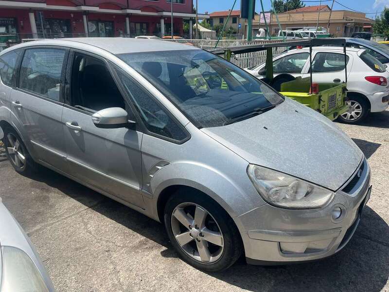 Usato 2007 Ford S-MAX 1.8 Diesel 125 CV (3.900 €)