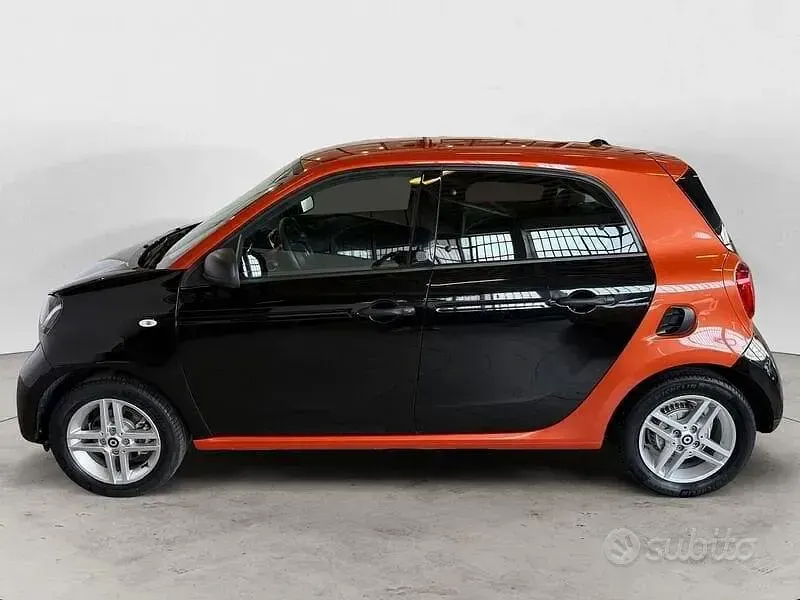 Usata Smart ForFour Electric Drive Pure 2022 Nero Utilitaria