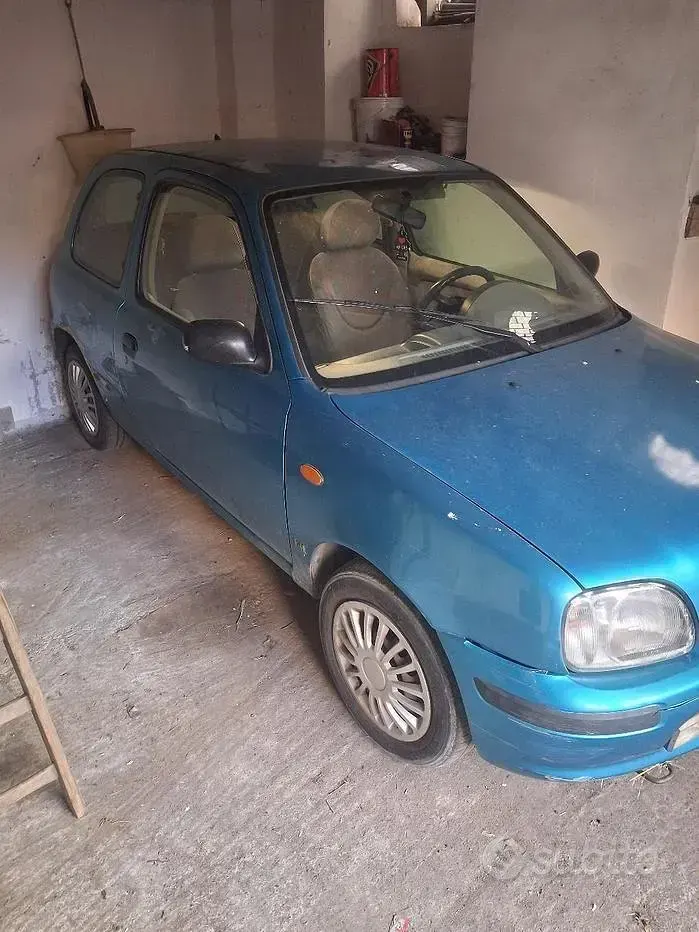 Usata Nissan Micra 75 CV (55 kW) 1998 Bluazzurro Utilitaria