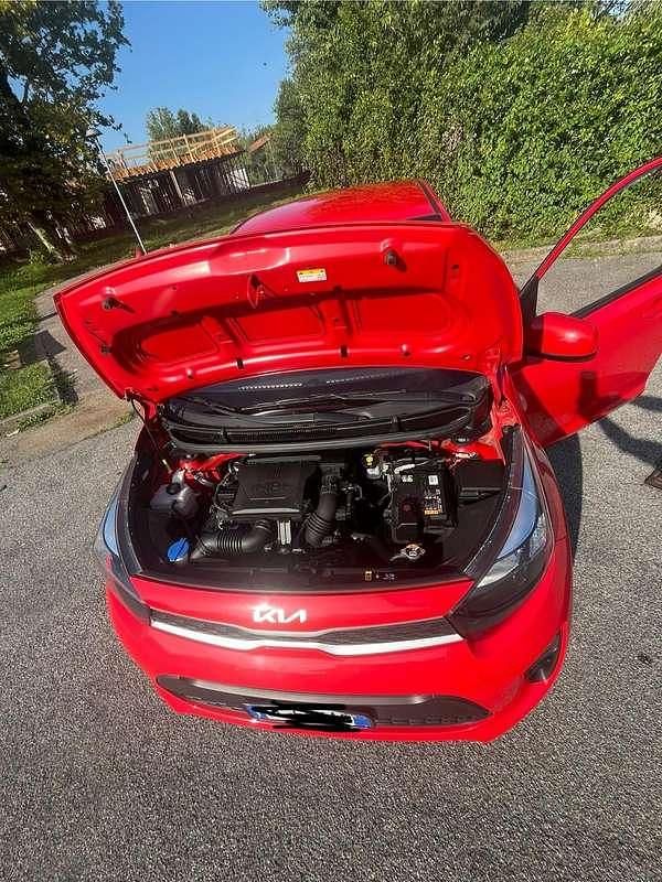 Usata Kia Picanto MY23 101 CV (74 kW) 2022 Rosso Utilitaria