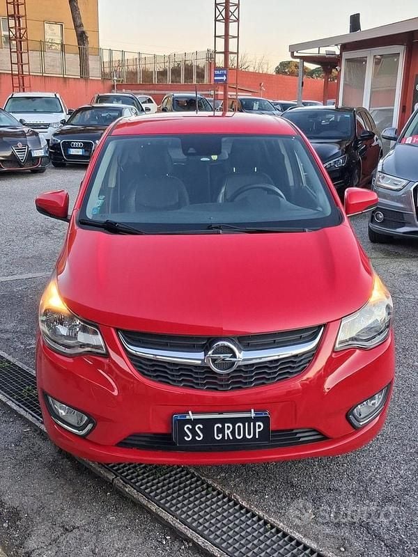 Usata Opel Karl Cosmo 75 CV (55 kW) 2015 Rosso Utilitaria