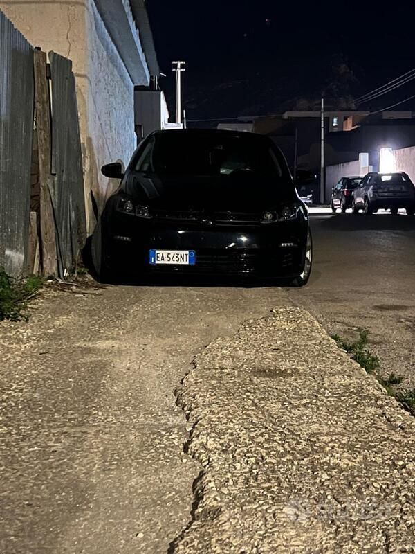 Nero Usata 2010 VW Golf VI Due volumi | 8500 € (Molto cara) - Immagine 1/4