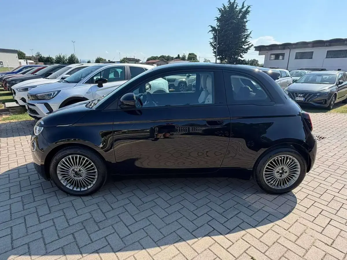 Nuova Fiat 500 69 CV (50 kW) 2026 Nero Utilitaria