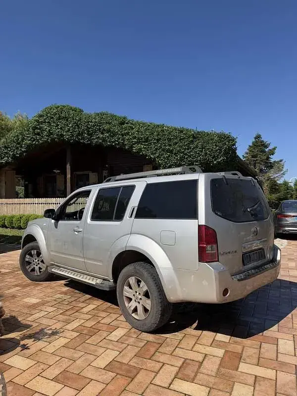 Usata Nissan Pathfinder XE 171 CV (125 kW) 2006 SUV
