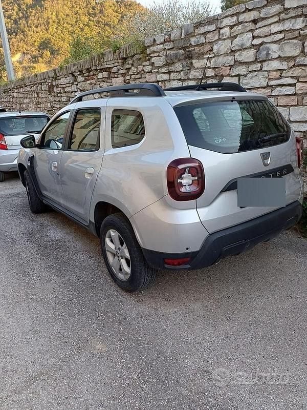 Usata Dacia Duster 109 CV (80 kW) 2018 Grigio SUV