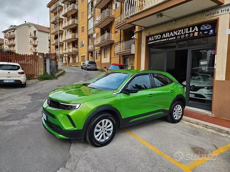 Usata Opel Mokka 100 CV (73 kW) 2022 Verde SUV