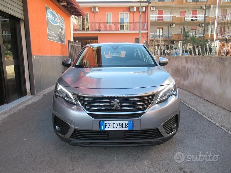 Usata Peugeot 5008 Allure 131 CV (96 kW) 2019 Grigio SUV