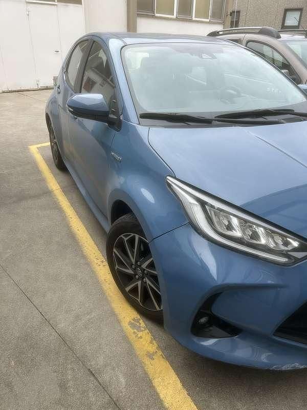 Usata Toyota Yaris Hybrid Active 92 CV (67 kW) 2020 Berlina