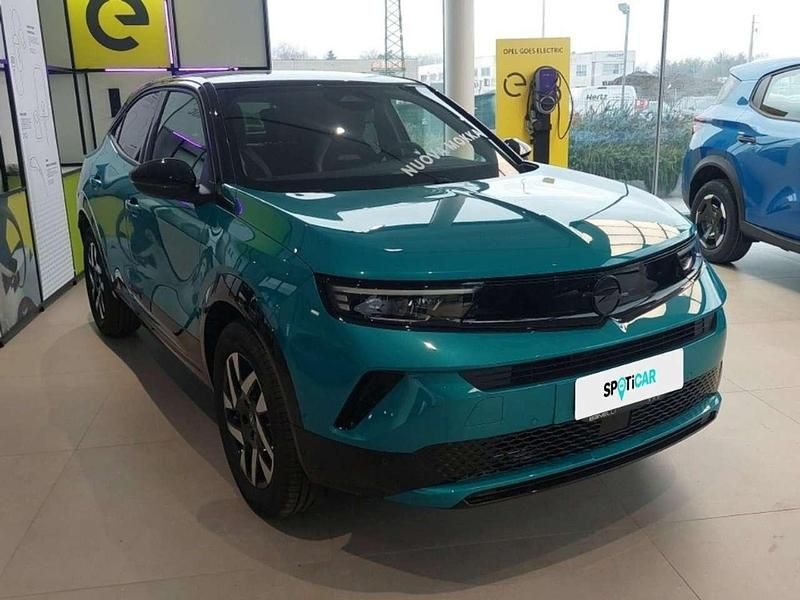 Nuova Opel Mokka 136 CV (100 kW) 2025 Tropikal green SUV