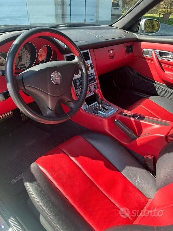 Usata Mercedes SLK320 218 CV (160 kW) 2000 Argento Cabrio
