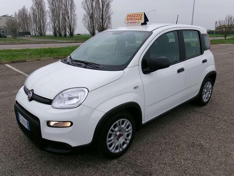 Usata Fiat Panda S 69 CV (50 kW) 2023 Bianco Utilitaria