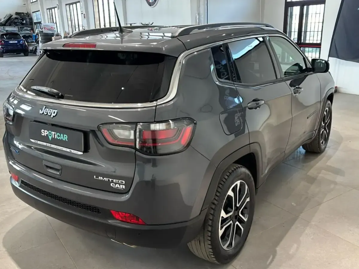 Usata Jeep Compass Limited 190 CV (139 kW) 2022 Grigio SUV