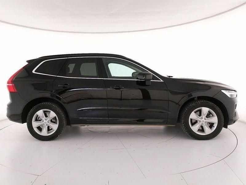 Usata Volvo XC60 Momentum 197 CV (144 kW) 2022 Nero SUV
