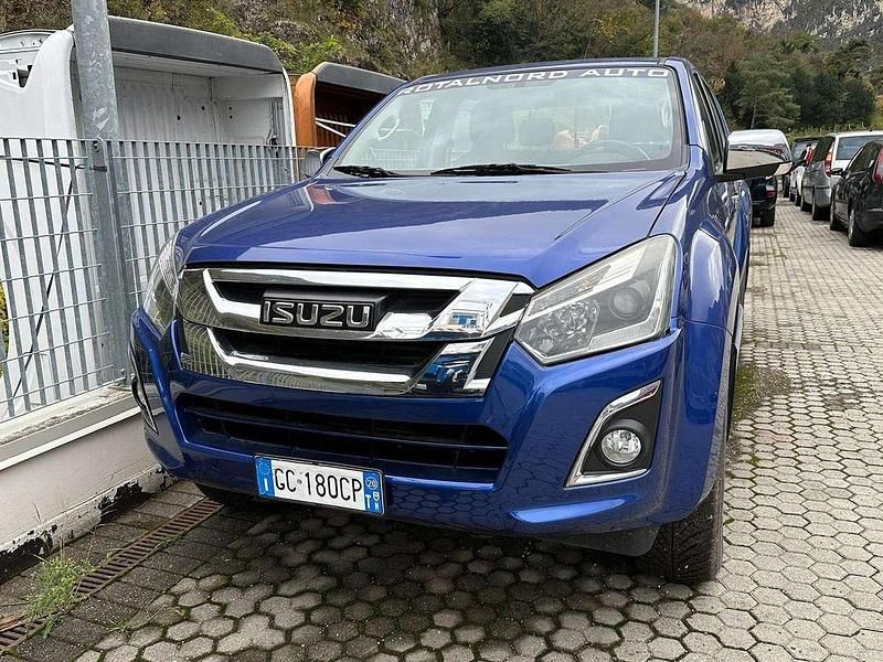 Usata Isuzu D-Max 163 CV (119 kW) 2020 Blu/azzurro Berlina