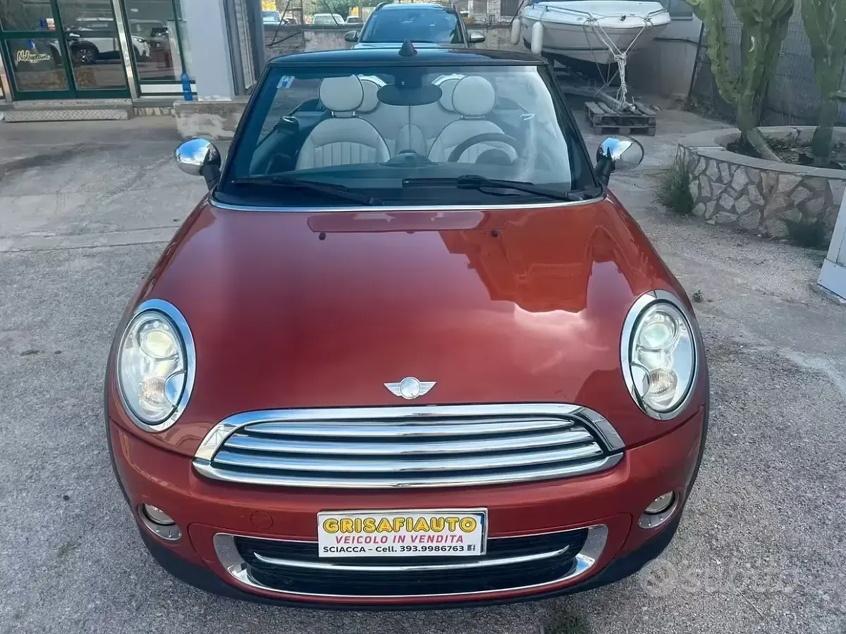Usata Mini Cooper D Cabriolet 112 CV (82 kW) 2010 Marrone Cabrio