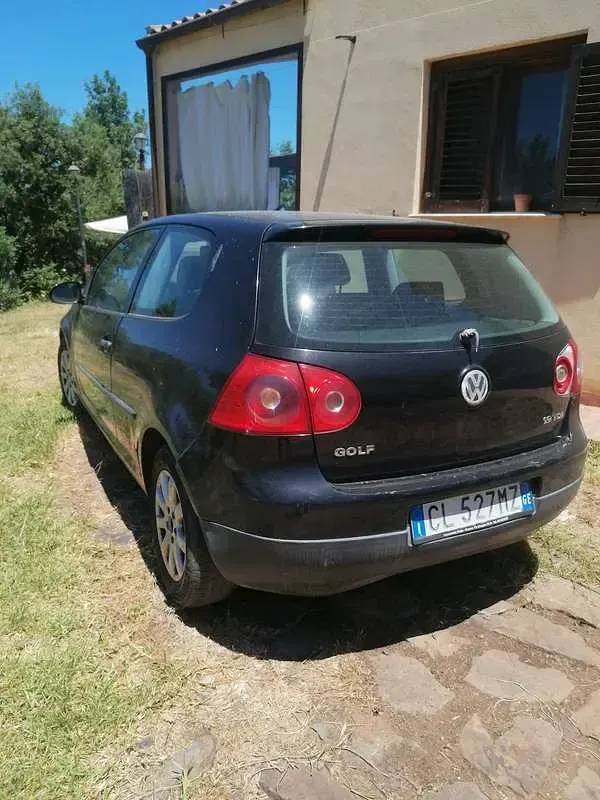 Usata VW Golf IV Comfortline 105 CV (77 kW) 2004 Berlina