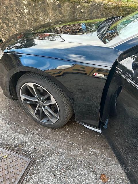 Usata Audi A4 S-Line 150 CV (110 kW) 2018 Nero Berlina