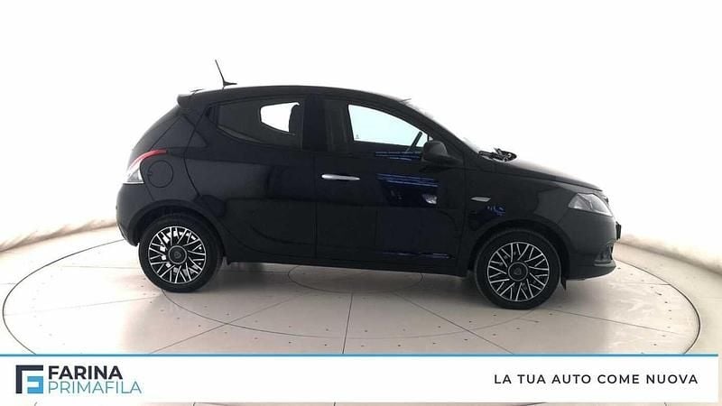 Usado Lancia Ypsilon S 69 CV (50 kW) 2024 Negro Utilitario