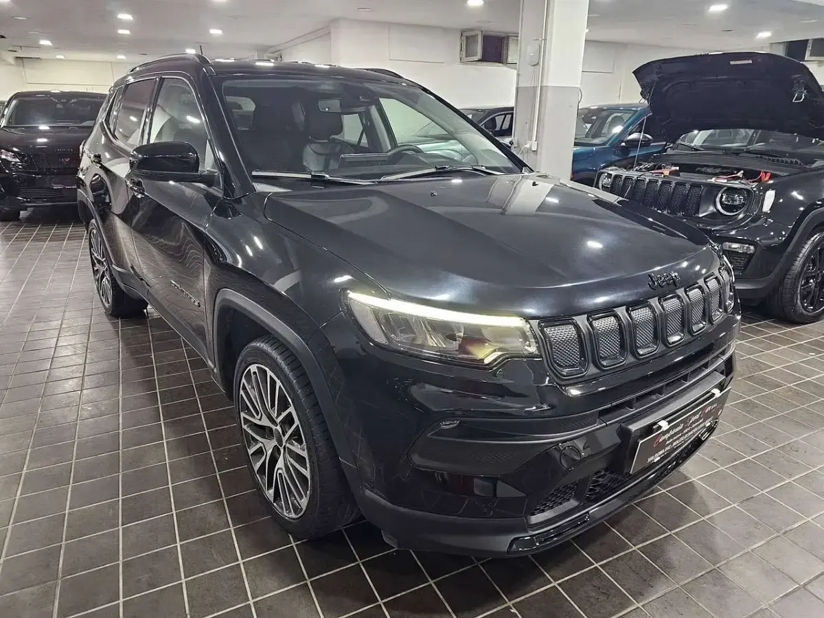 Usata Jeep Compass Limited 131 CV (96 kW) 2023 Solid black SUV