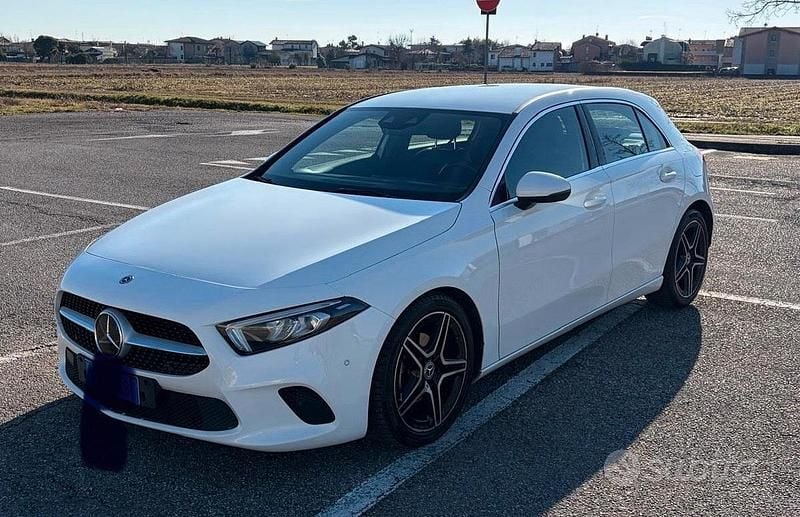Usata Mercedes A180 116 CV (85 kW) 2019 Bianco Berlina