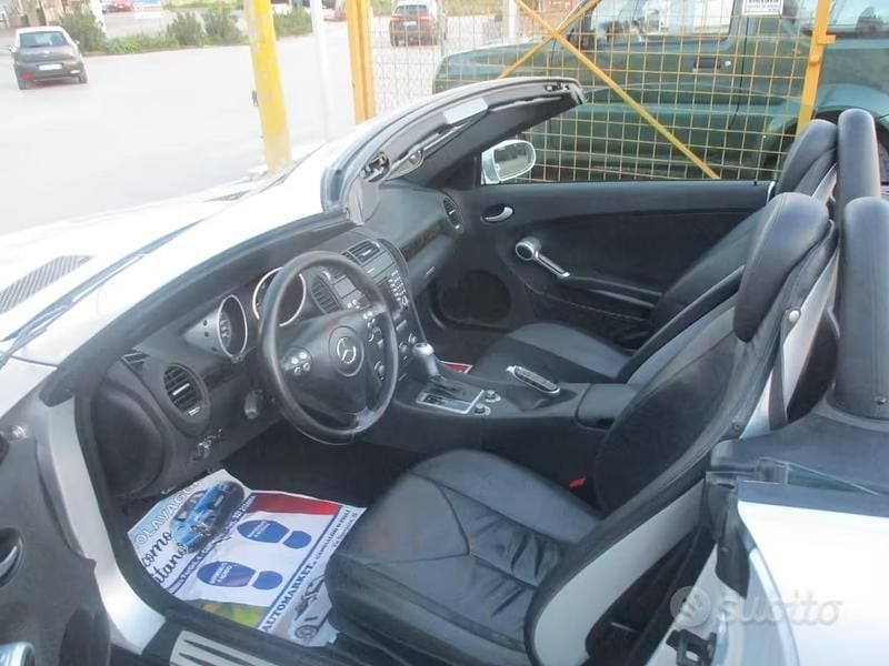 Usata Mercedes SLK200 163 CV (119 kW) 2006 Grigio Cabrio