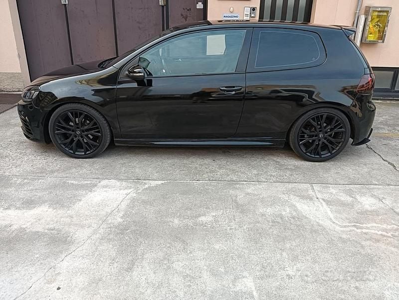 Usata VW Golf VI 105 CV (77 kW) 2009 Nero Utilitaria