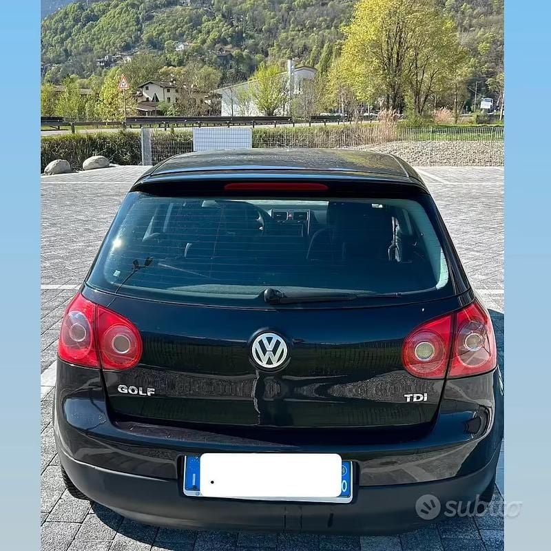 Usata VW Golf IV 140 CV (102 kW) 2004 Nero Berlina