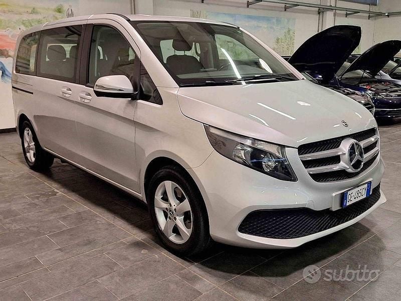 Usata Mercedes V250 190 CV (139 kW) 2021 Grigio Monovolume
