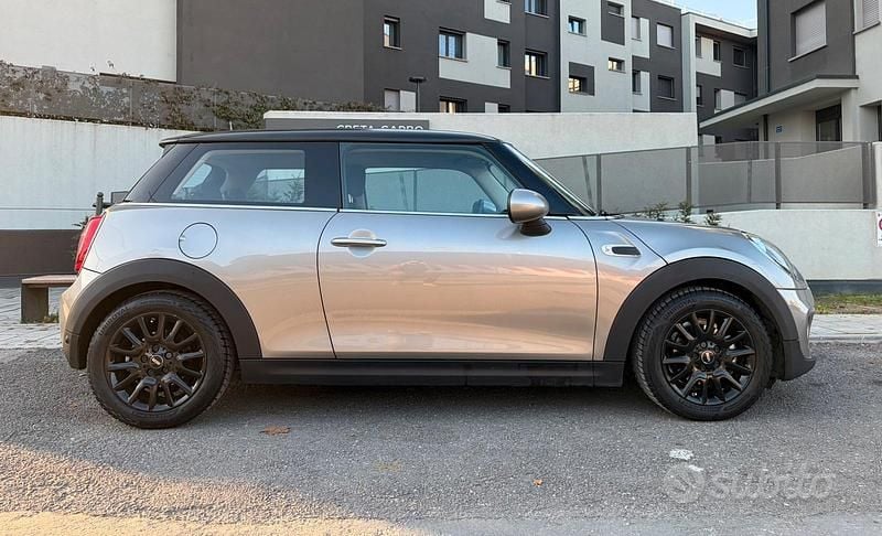 Begagnad Mini ONE 95 HK (69 kW) 2017 Grå Halvkombi