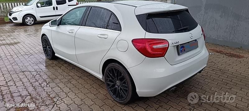 Usata Mercedes A180 Premium 110 CV (80 kW) 2015 Bianco Berlina
