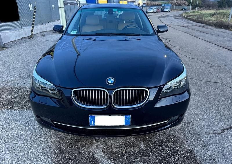 Usata BMW 525 218 CV (160 kW) 2009 Blu Station wagon