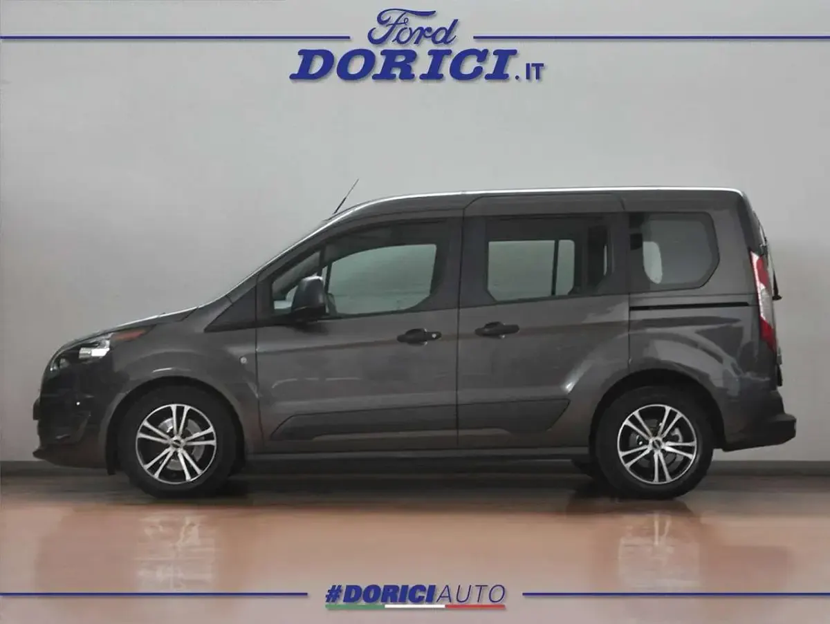 Usata Ford Transit Trend+ 120 CV (88 kW) 2017 Magnetic grey Station wagon