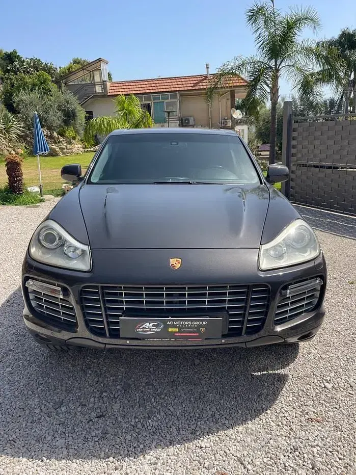 Usata Porsche Cayenne Turbo S 549 CV (403 kW) 2008 Grigio SUV
