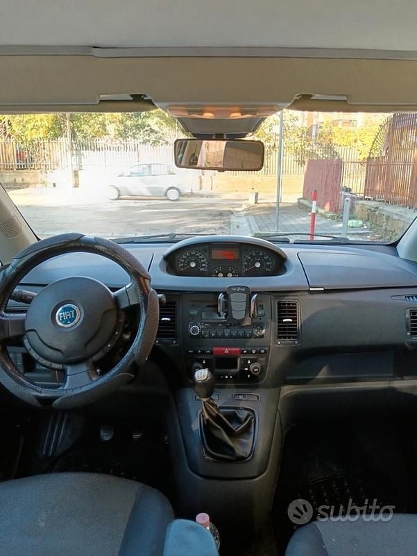 Usata Fiat Idea Star 90 CV (66 kW) 2008 Grigio Monovolume