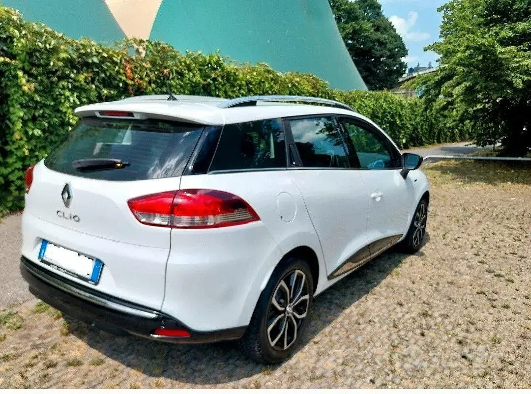 Usata Renault Clio 90 CV (66 kW) 2018 Bianco Station wagon