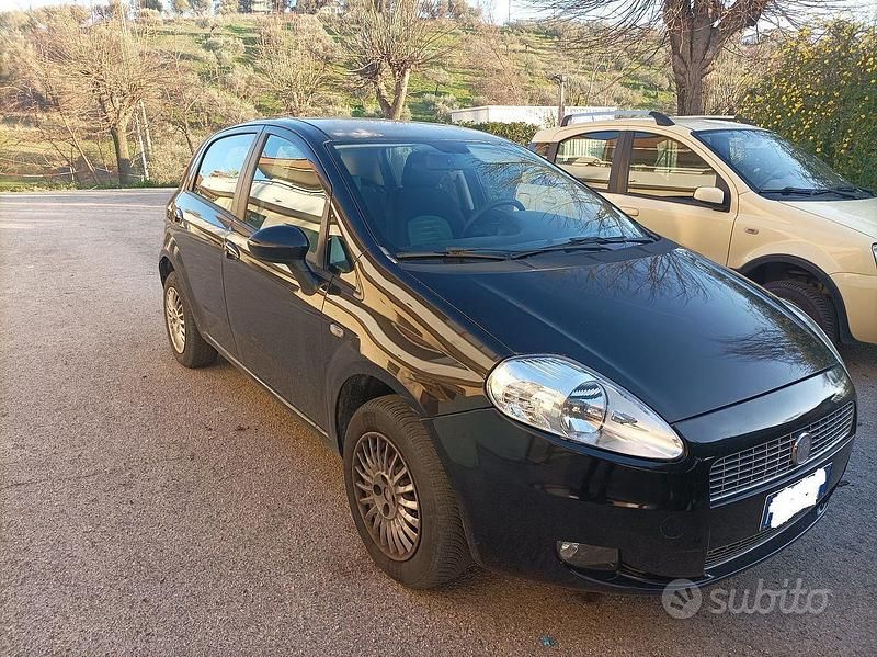 Usata Fiat Grande Punto 2008 Nero Utilitaria