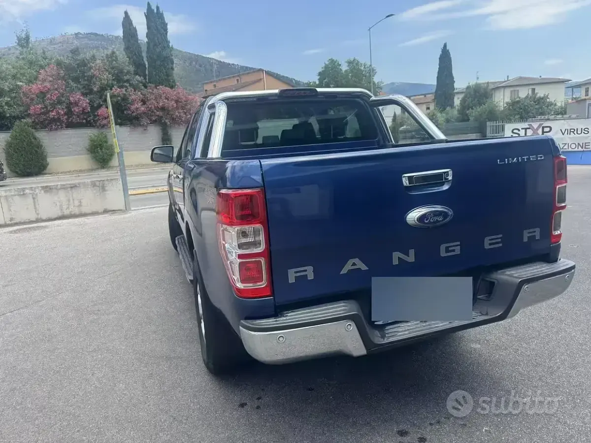 Usata Ford Ranger 160 CV (117 kW) 2017 Bluazzurro Pick-up